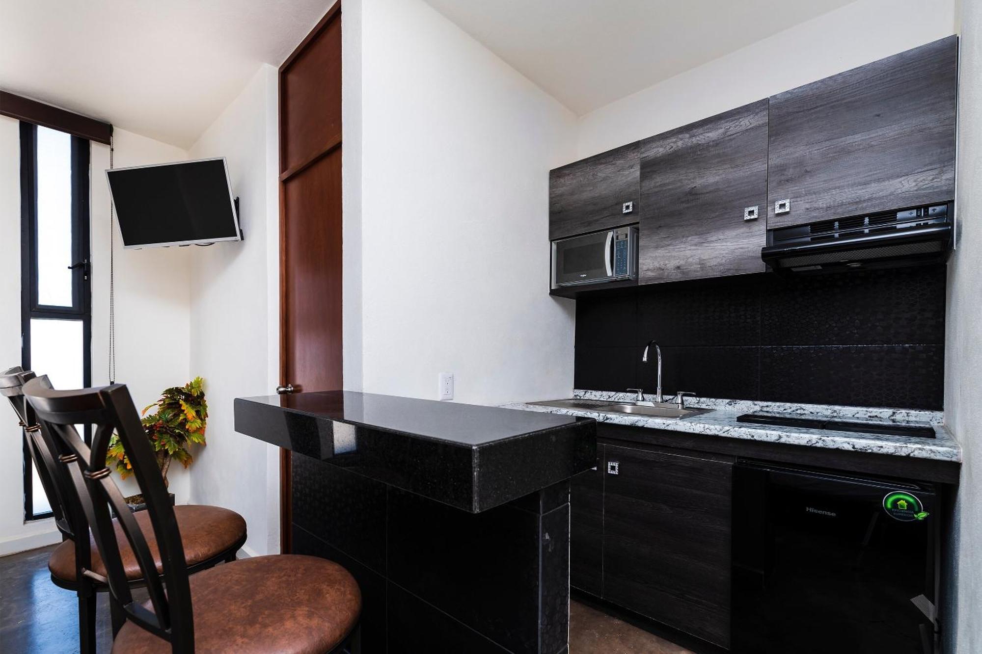 Capital O Hotel Joyma Suites, San Luis San Luis Potosi Ngoại thất bức ảnh
