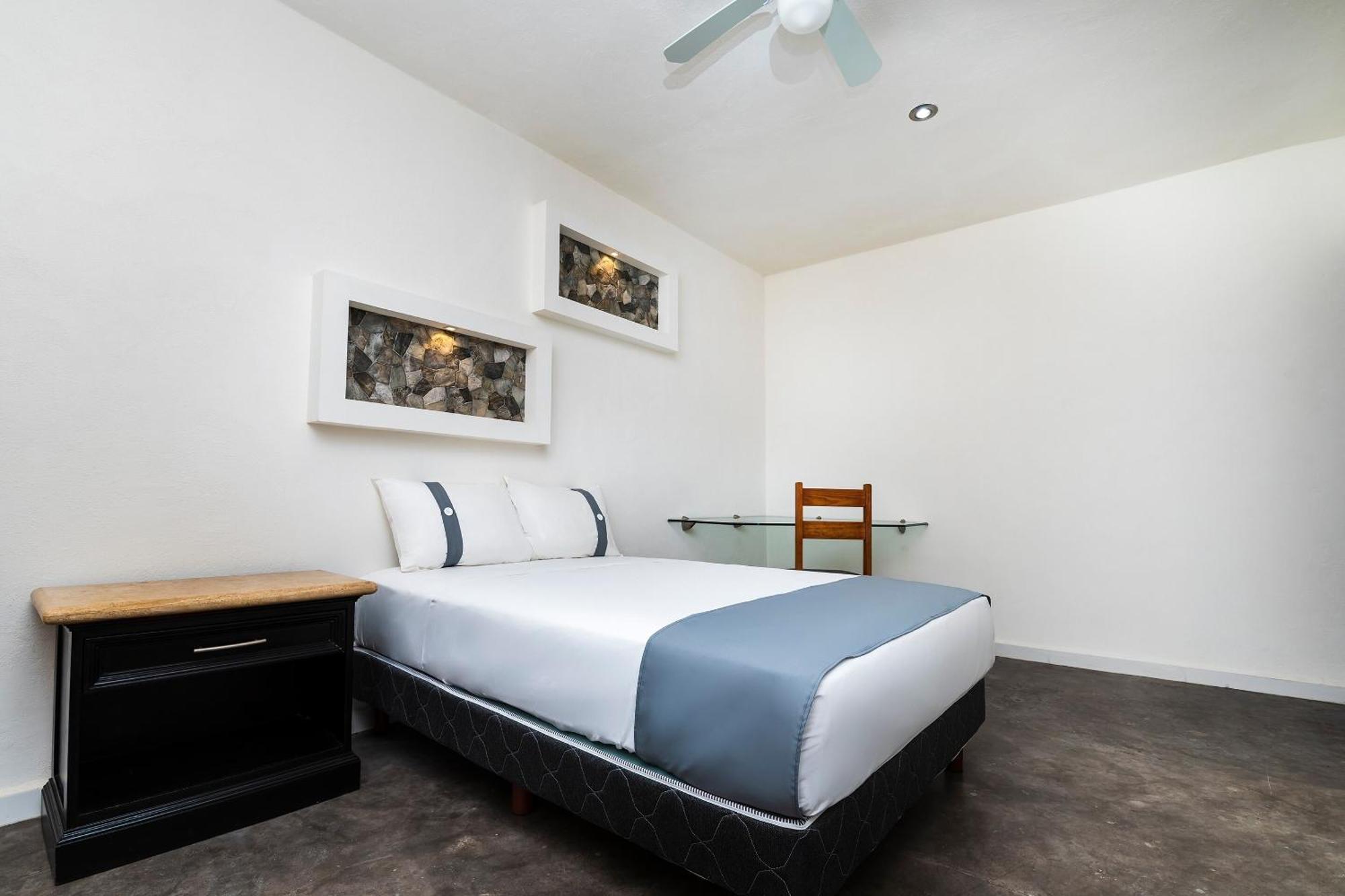 Capital O Hotel Joyma Suites, San Luis San Luis Potosi Ngoại thất bức ảnh