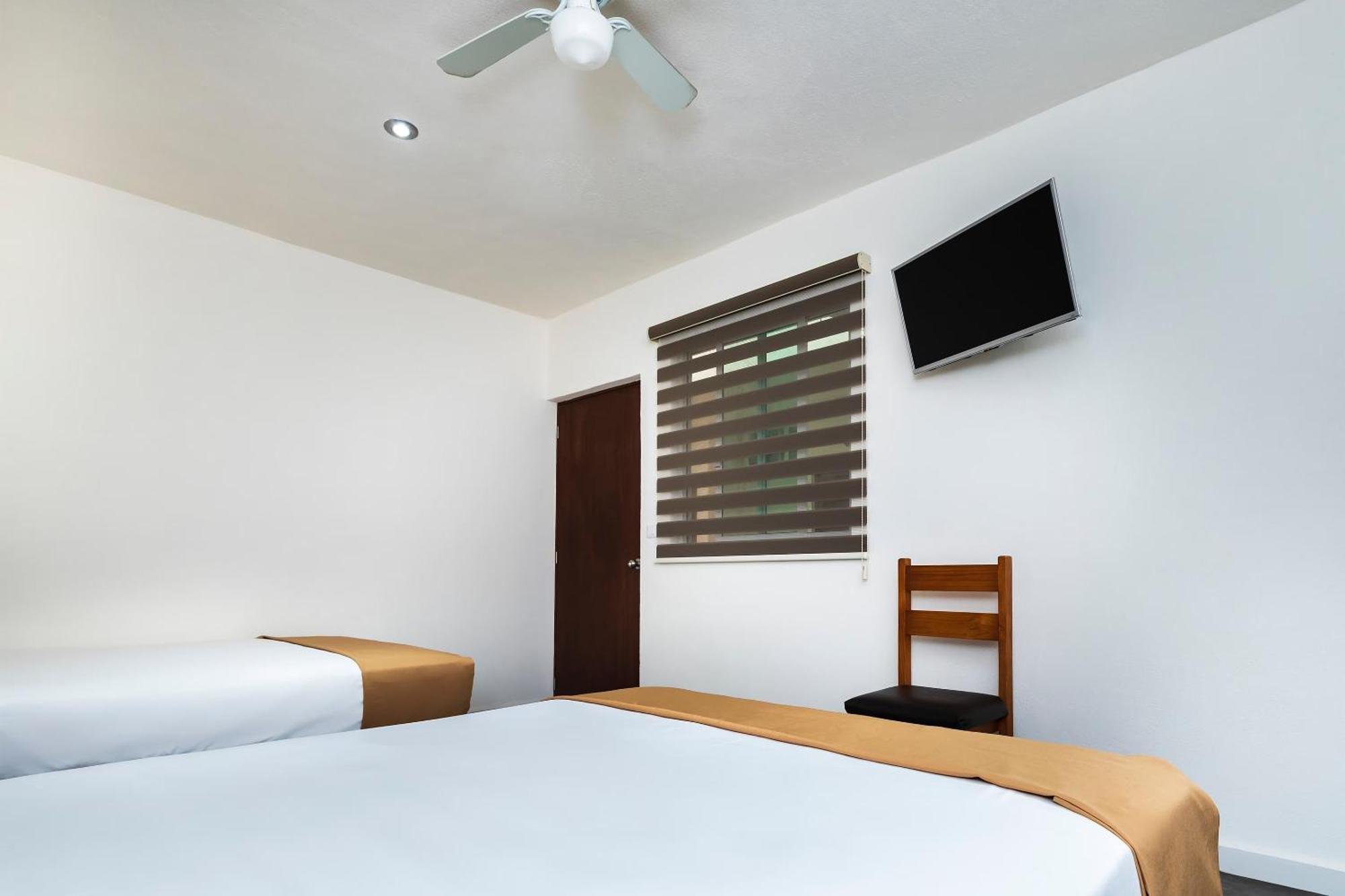 Capital O Hotel Joyma Suites, San Luis San Luis Potosi Ngoại thất bức ảnh