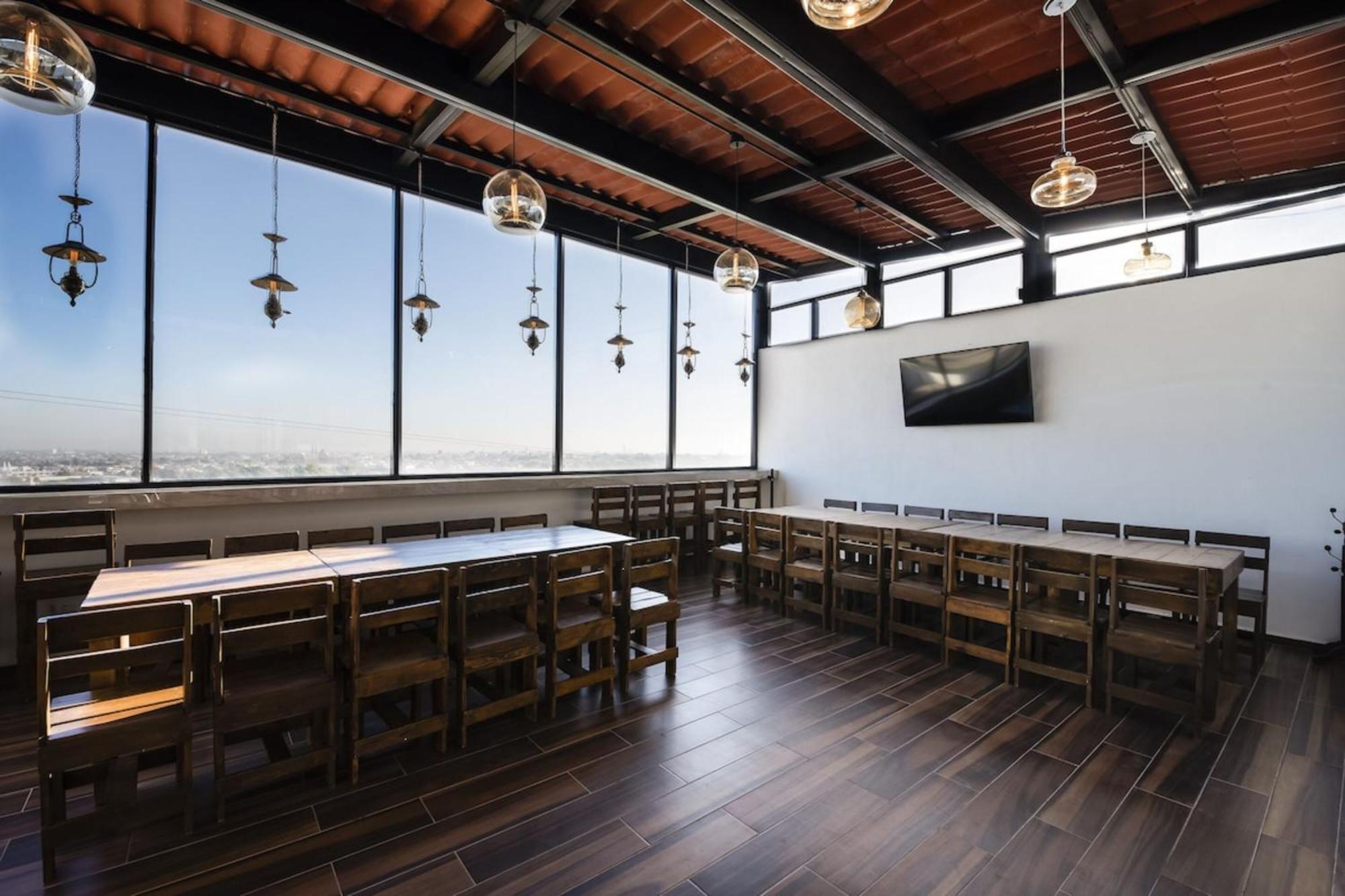 Capital O Hotel Joyma Suites, San Luis San Luis Potosi Ngoại thất bức ảnh