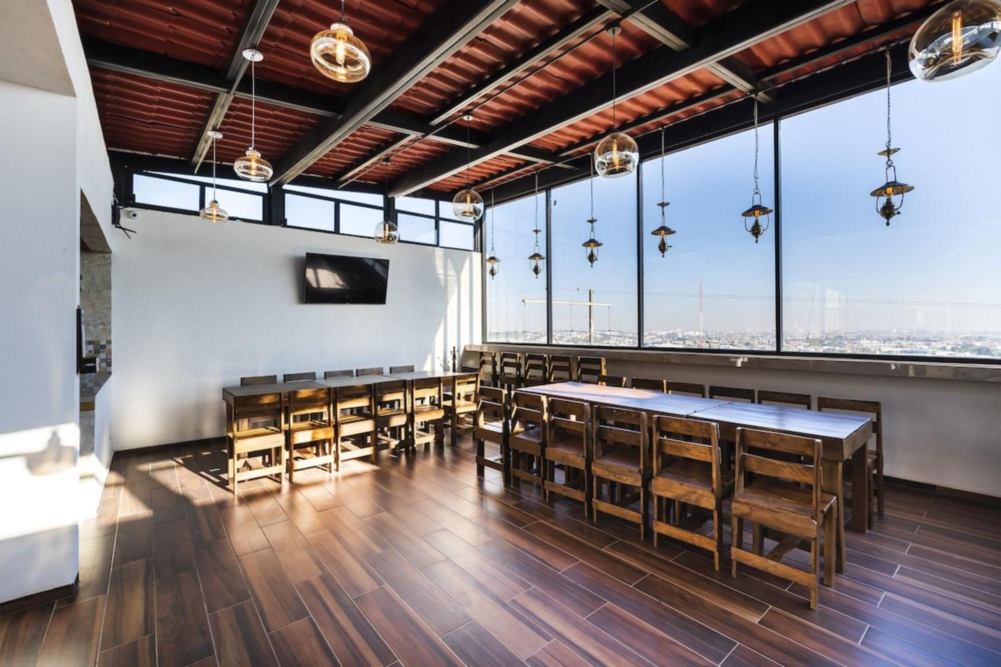 Capital O Hotel Joyma Suites, San Luis San Luis Potosi Ngoại thất bức ảnh